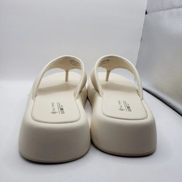 Call it Spring Ladies' Size 10 MAKENA chunky Thong Sandals WHITE, Slides VEGAN - Picture 5 of 7